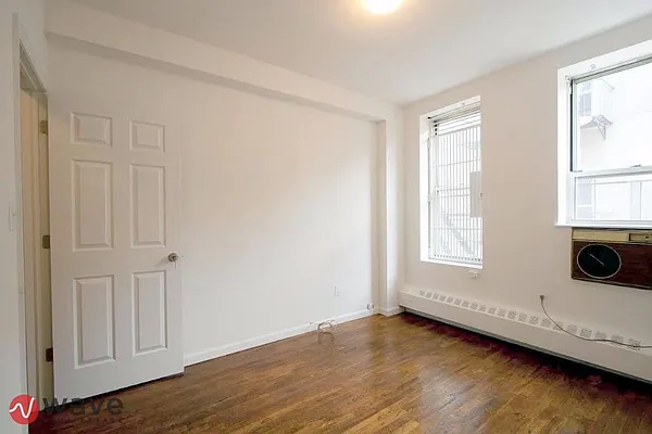 Rented by Wave Real Estate Group | media 5