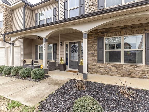 3rd image of 202 W Haven Dr