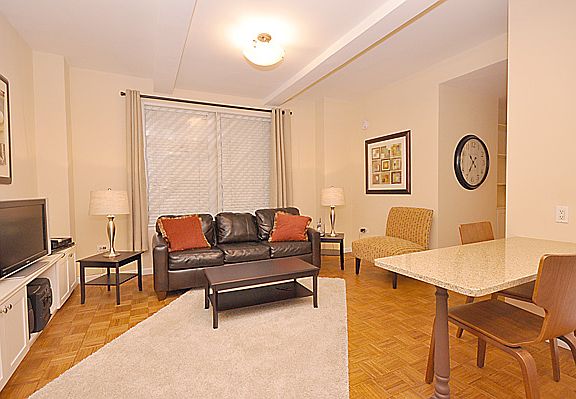 3rd image of 150 W 51st St APT 1235