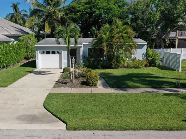 395 7th AVE S, NAPLES, FL 34102