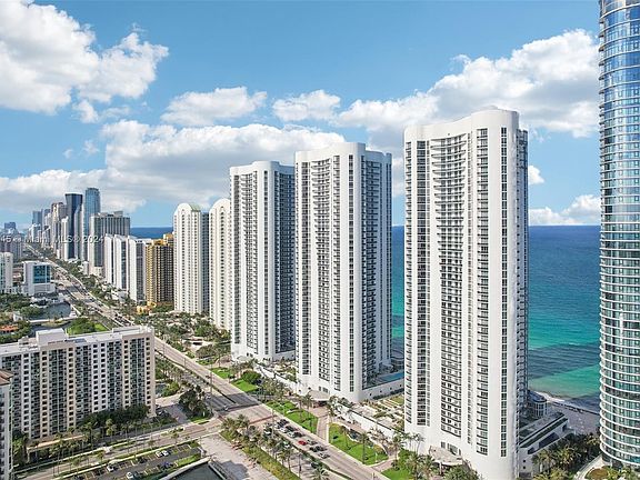 5th image of 16001 Collins Ave APT 2206
