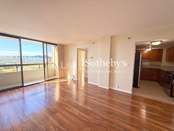 2nd image of 2499 Kapiolani Blvd APT 2703