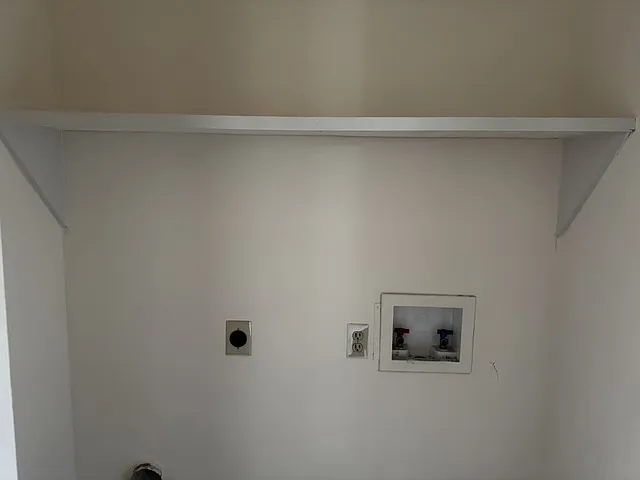 738F Coventry Ln — Photo 8