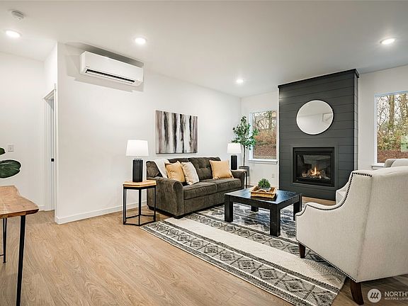 3rd image of 2993 Cedar View Way