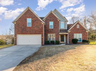 8013 Pelorus Ln, Charlotte, NC 28269