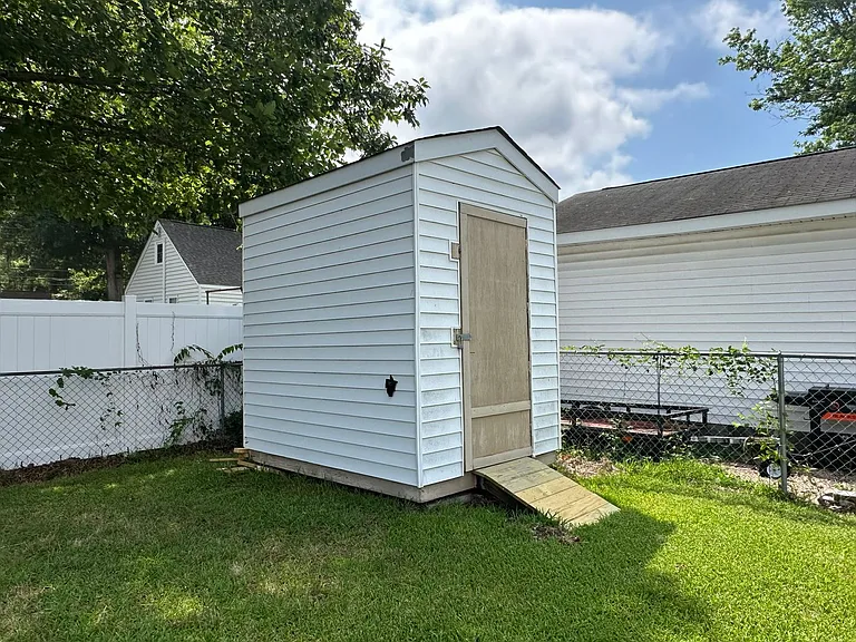 626 Sedgefield Dr — Photo 17
