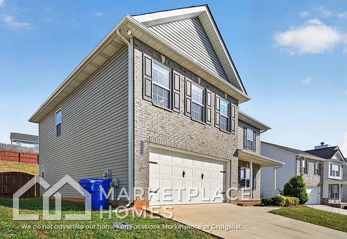 1129 Cloud View Dr — Photo 2