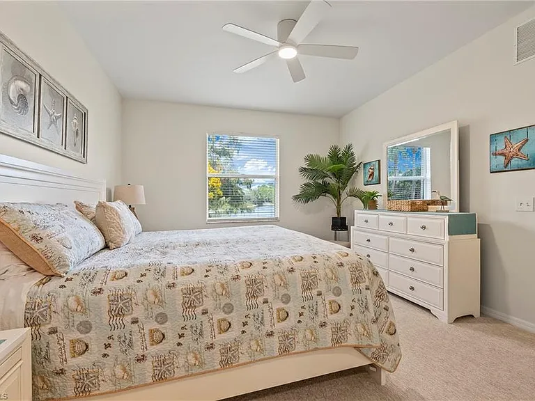 465 Robin Hood Cir #101 — Photo 16