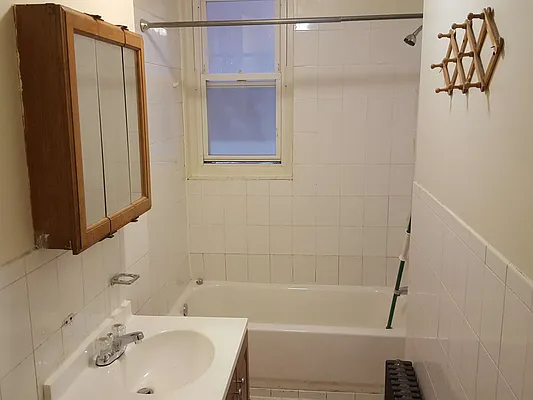 Rented by Virtual Real Estate | media 30