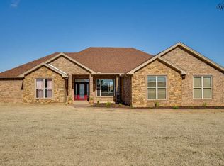 2702 Brandon Rd, Iowa Park, TX 76367
