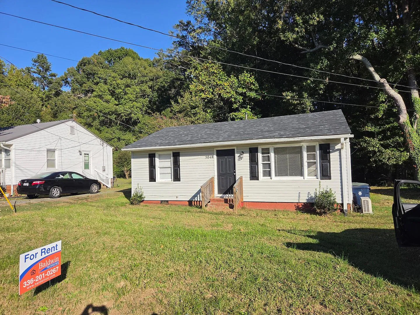 504 Moore Drive B — Photo 3
