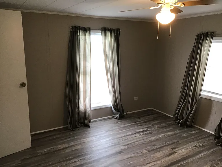 170 Powell Rd — Photo 9