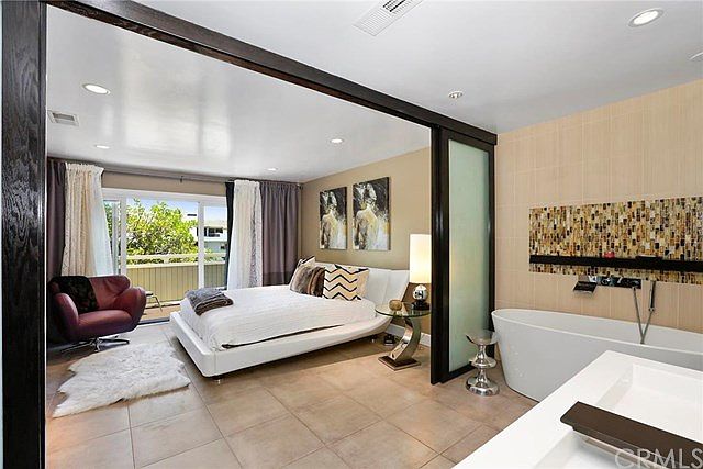 1st image of 6 Escapade Ct #315