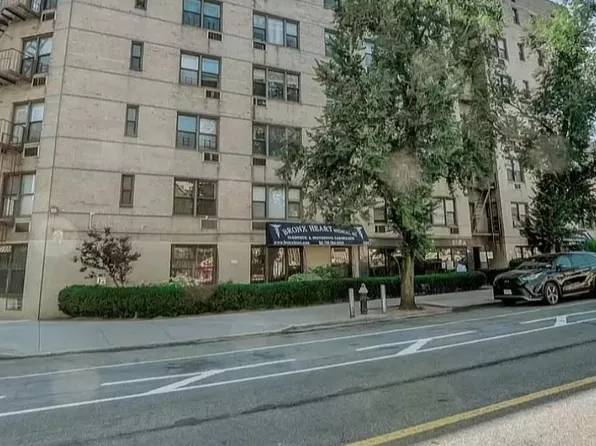 3184 Grand Concourse #4G, Bronx, NY 10458