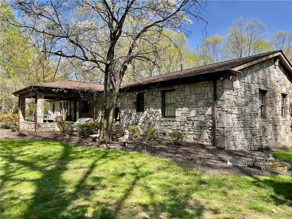 207 Trongo Rd, Latrobe, PA 15650
