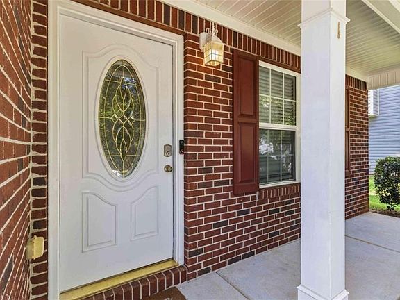 4th image of 6817 Mahonia Pl