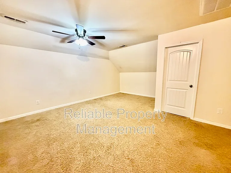 48 Salerno Dr — Photo 4