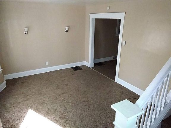 3rd image of 3646 E 105th St