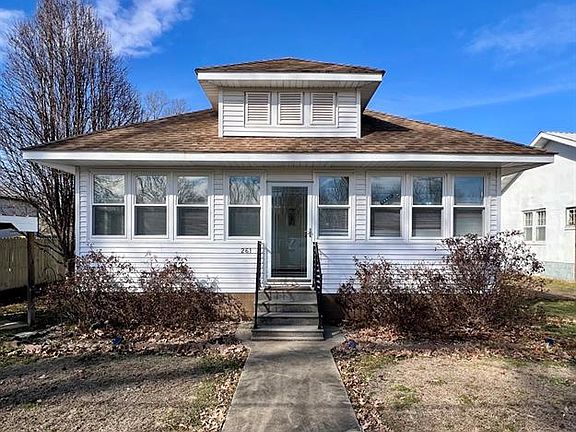 2nd image of 261 Ullin Ave