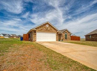 1018 Ridge Dr, Kingfisher, OK 73750