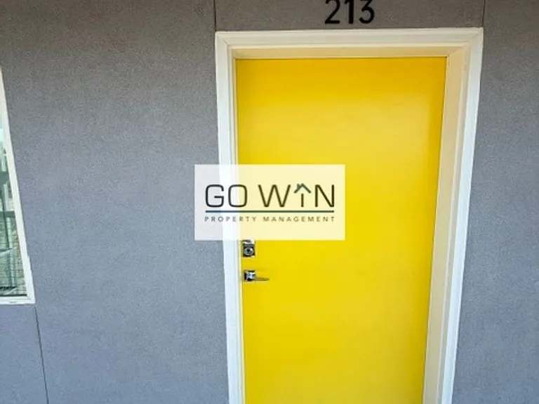 23 E Illini St — Photo 21