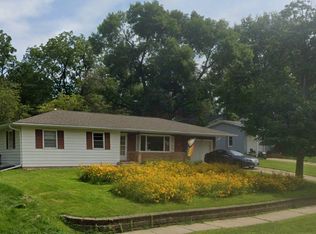 1178 E Jefferson St, Iowa City, IA 52245