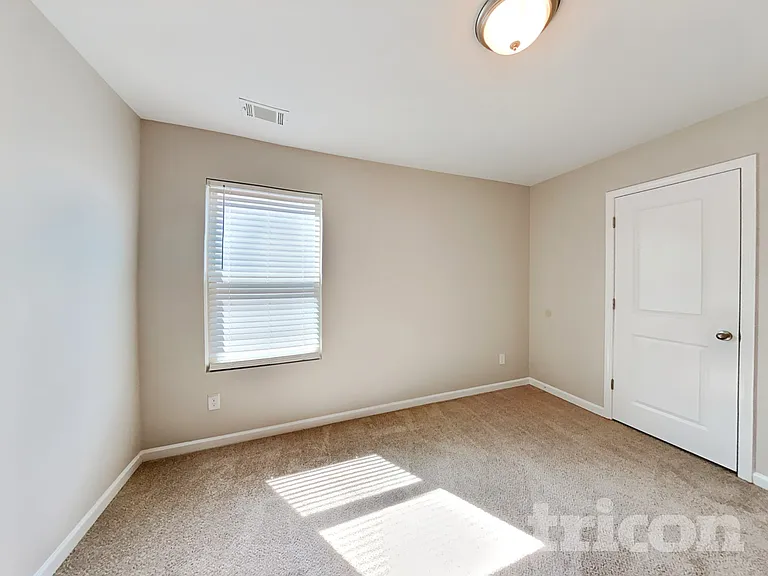 324 Merigold Way — Photo 9