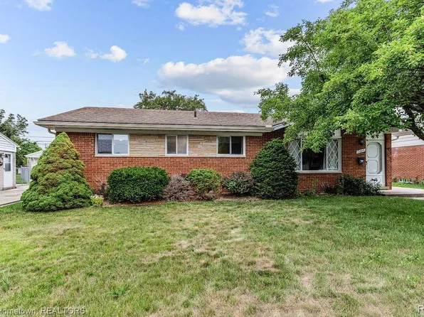15043 Blue Skies St, Livonia, MI 48154