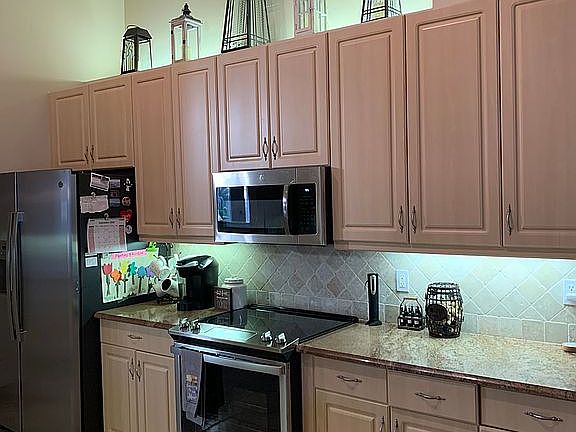 5th image of 1246 Hampstead Ln