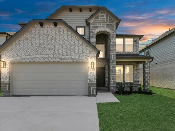 12027 Maple Oak Dr, Houston, TX 77066
