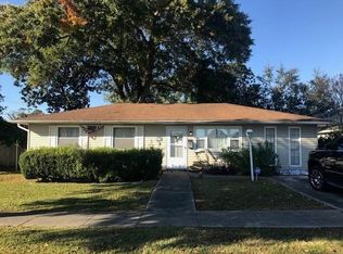 2113 Deerfield Rd, Gretna, LA 70056