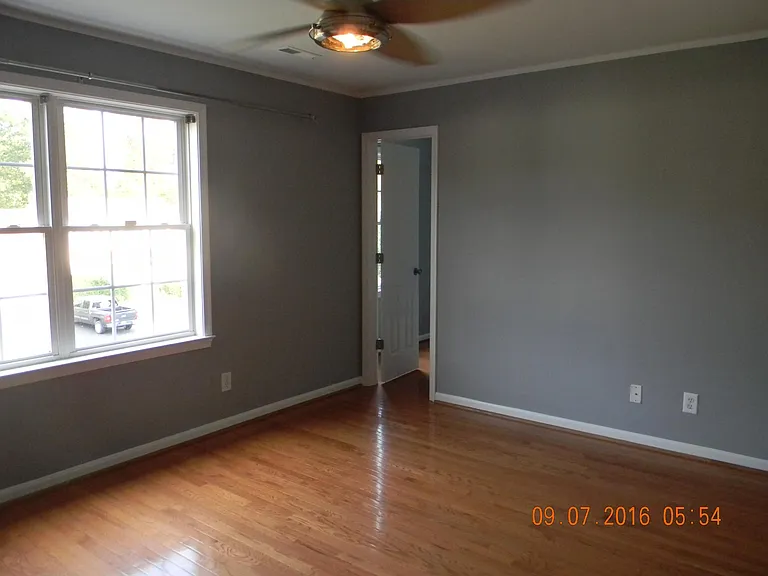 9508 Dabney Ct — Photo 10
