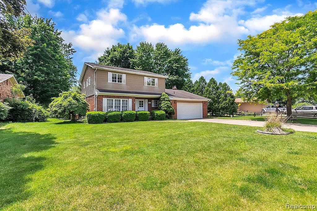 5234 Daniel Dr Brighton MI 48114 Zillow