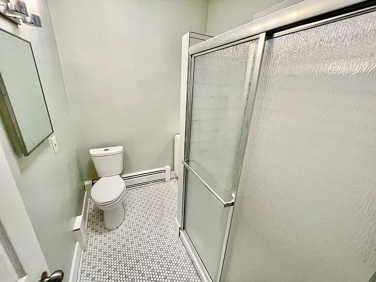 425 Walnut Street (Full Service) — Photo 10