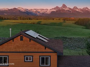 9561 Mountain View Dr, Tetonia, ID 83452