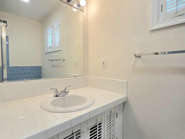111 Tamarisk Ct — Photo 28