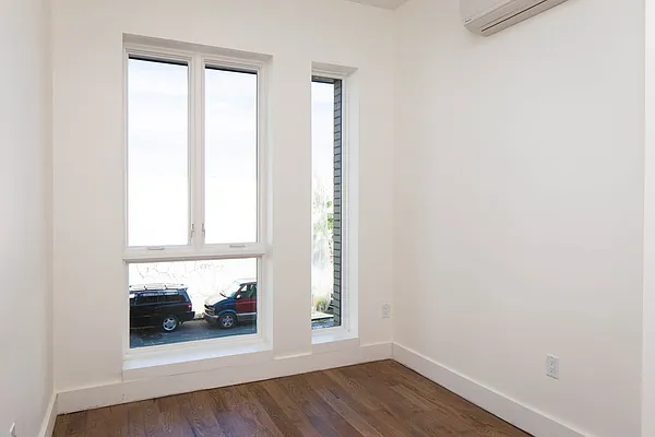 Rented by Nooklyn NYC LLC | media 6