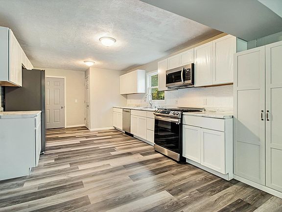 5th image of 52828 Hastings St