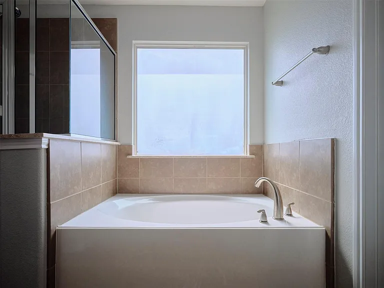8230 Silent Deep Dr — Photo 20