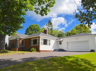 57 Hillside St, Presque Isle, ME 04769
