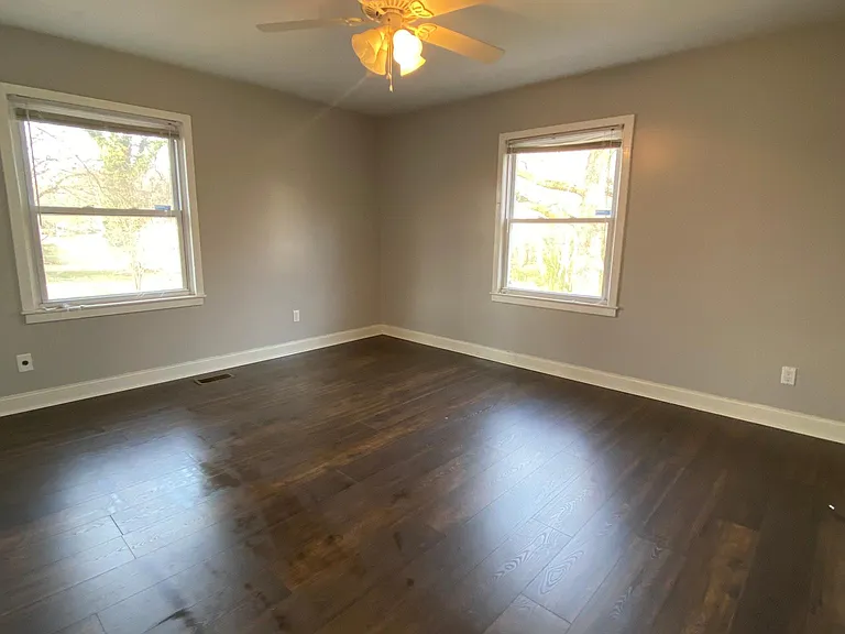 1127 Glenn Ave — Photo 12