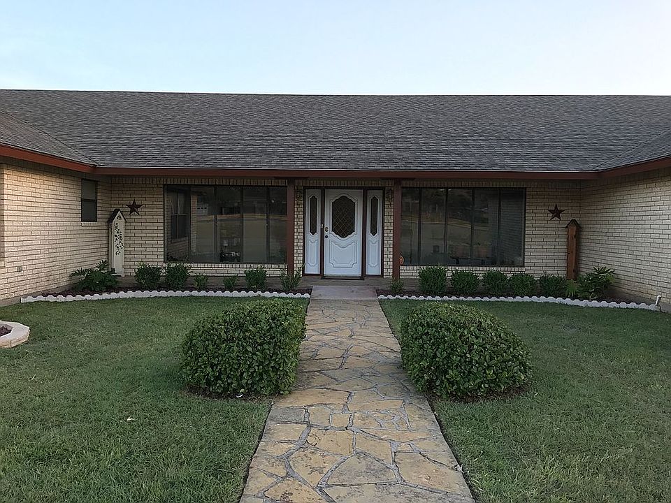 1st image of 323 Garmon Dr