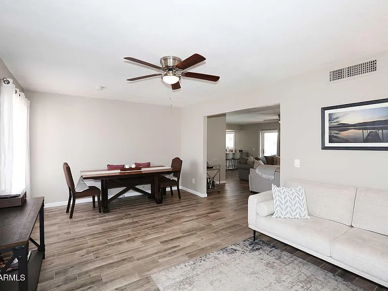 2634 S Cottonwood Dr — Photo 5