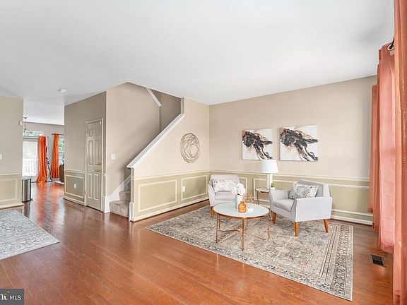 5th image of 132 Executive Cir