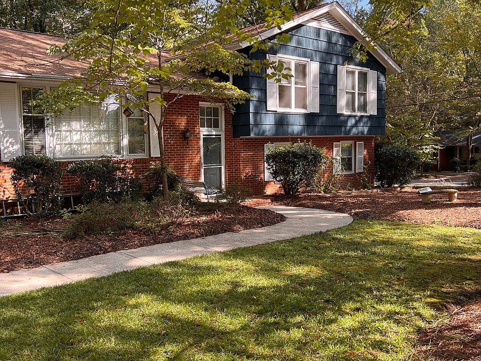 2nd image of 309 Plum Ln