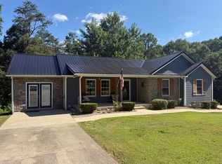 285 Evergreen Dr, Stanton, KY 40380