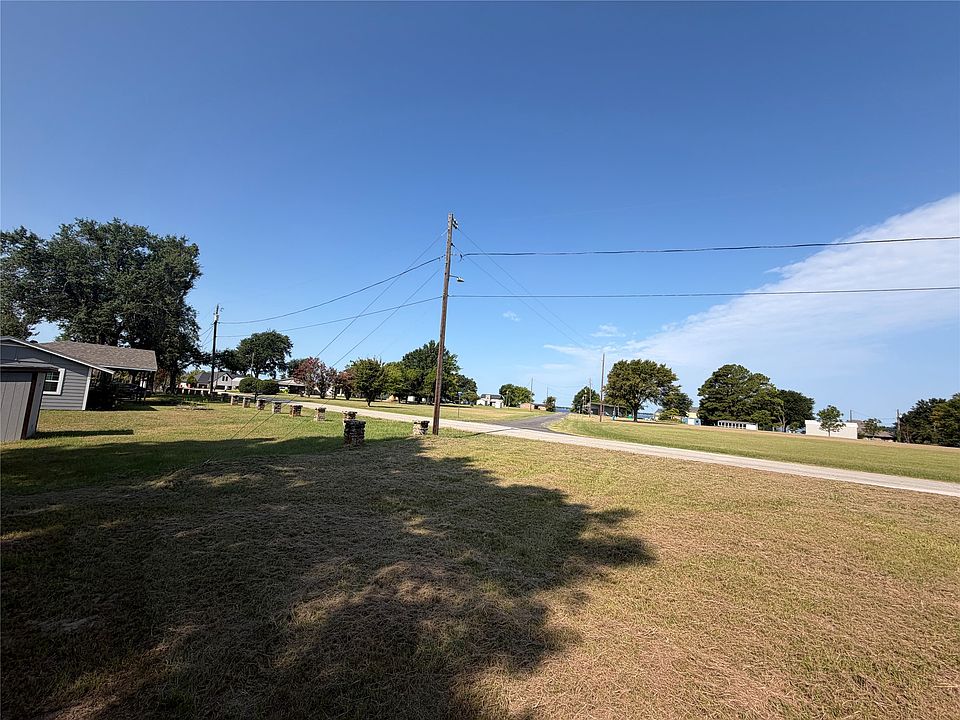 2nd image of Saint Paul Dr