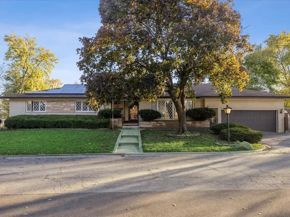 10129 Westmanor Dr, Franklin Park, IL 60131