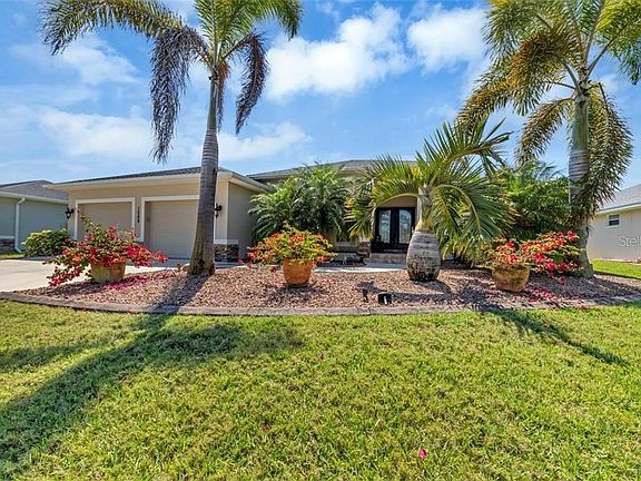 2nd image of 1089 Rotonda Cir