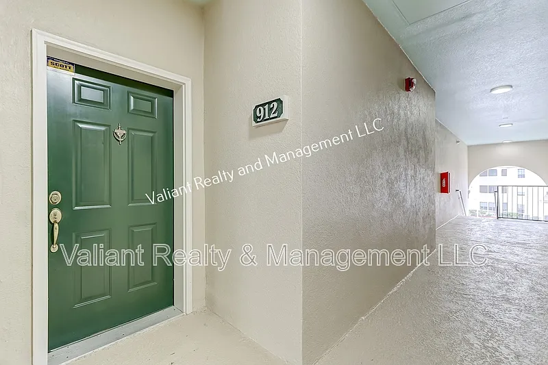 2 bed, 2.0 bath, 1258 sqft, $1,500 — Photo 3